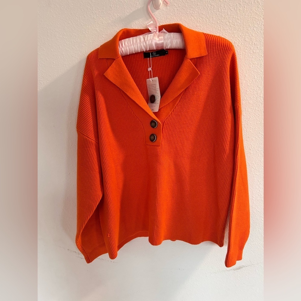 Lillusory Orange Women’s Collared Button Sweater

NWT

Size S